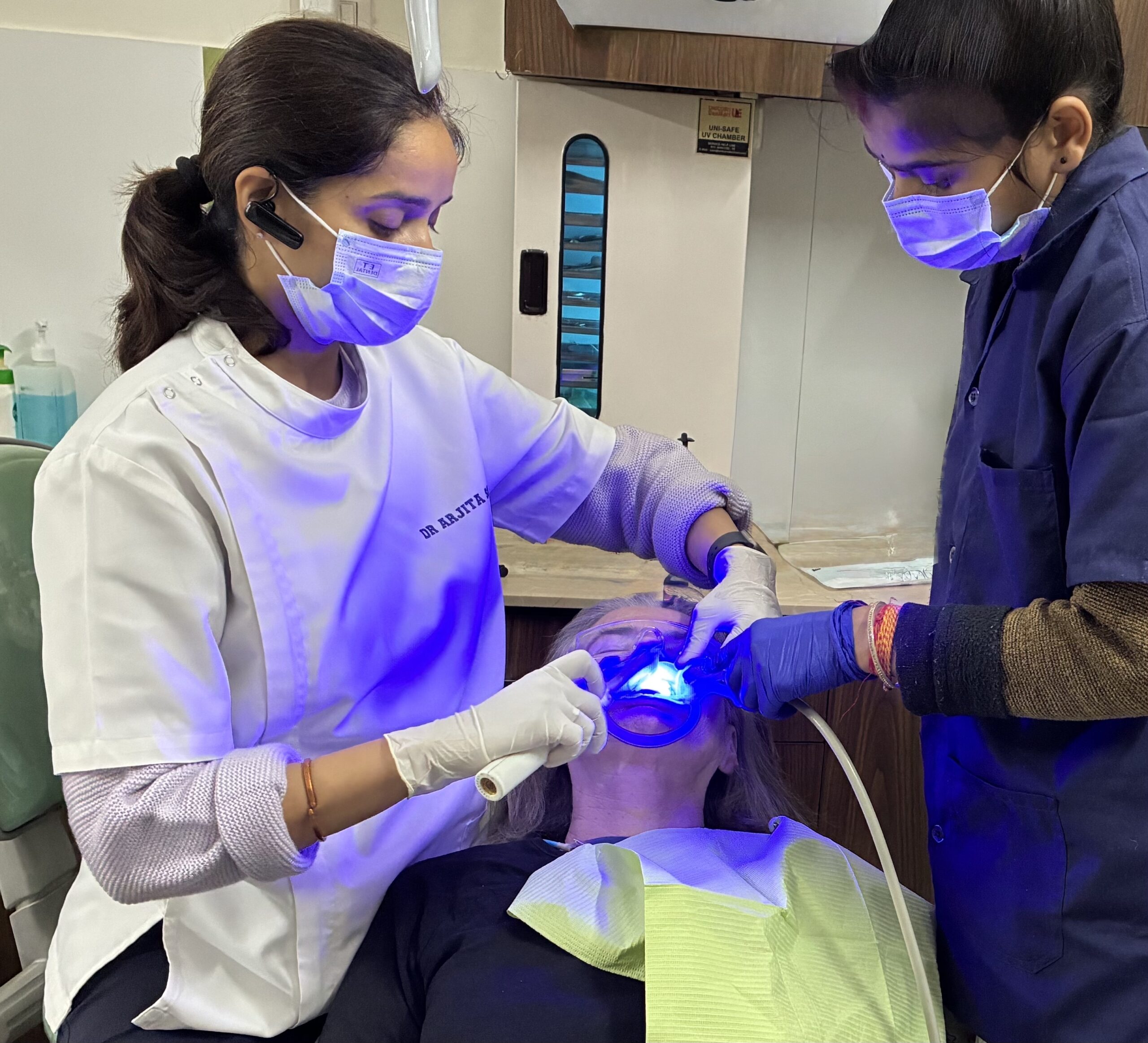 "Dr. Arjita performing professional teeth whitening in Sector 23 Gurgaon at Svaastha Dental Clinic."